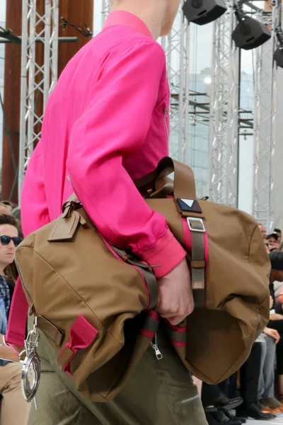 Look 38